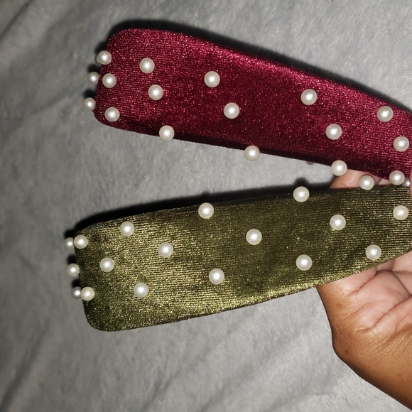 2 New Velvet & Pearl Padded Headbands - Picture 3 of 4